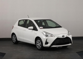 Rent a car Toyota Yaris